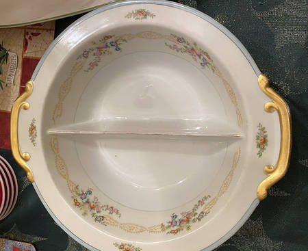 MEI856 10" Round Divided Vegetable Bowl