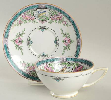 Japonica (Smooth) Footed Cup & Saucer Set