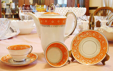 MIT146 Footed Cup & Saucer Set