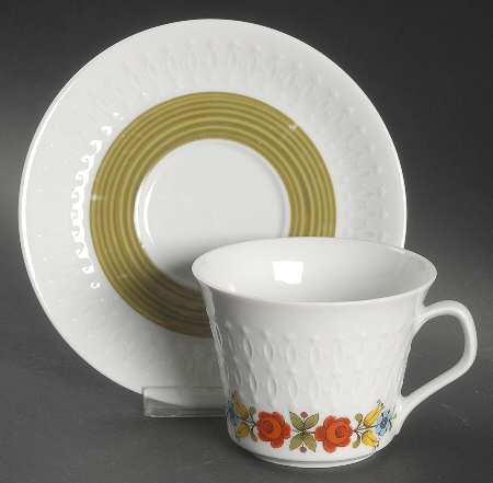 MIT148 Flat Cup & Saucer Set