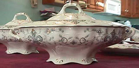 Hamburgo Gray Blue Oval Covered Vegetable