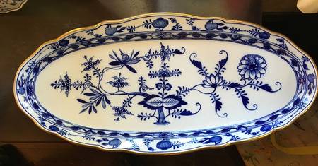 Blue Onion (Gold Trim) 21" Fish Platter