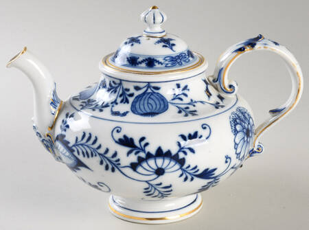 Blue Onion (Gold Trim) Mini Teapot & Lid