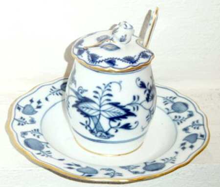 Blue Onion (Gold Trim) Mustard with Attached Underplate, Lid and Spoon