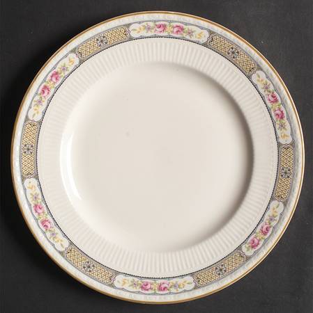 1706 Luncheon Plate