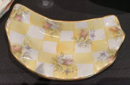 Dandy Lion Crescent Salad Plate