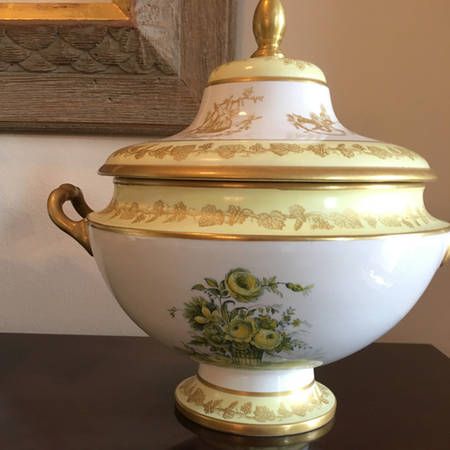 Italian Chinois Tureen &  Lid