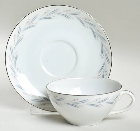 7243 Flat Cup & Saucer Set