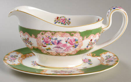 Cockatrice Green (Smooth, Wreath Backstamp) Gravy Boat & Underplate