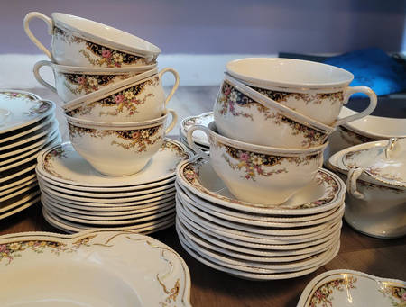 Roseneath Flat Cup & Saucer Set