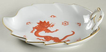 Ming Dragon Red (Ornate, No Band Border) 9" Leaf Dish