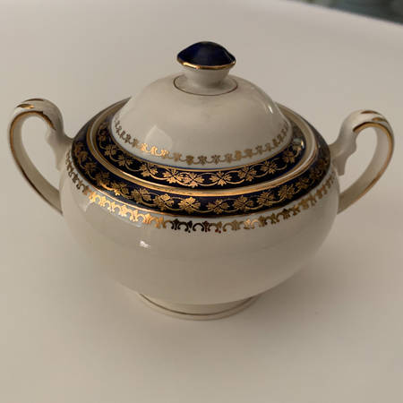 Bleu De Roi 9 Sugar Bowl & Lid