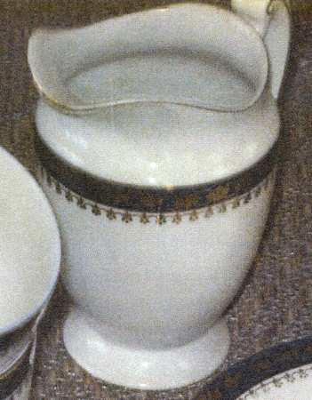 Bleu De Roi 9 Creamer