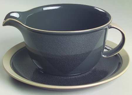 Villagio Charcoal Gravy Boat & Underplate