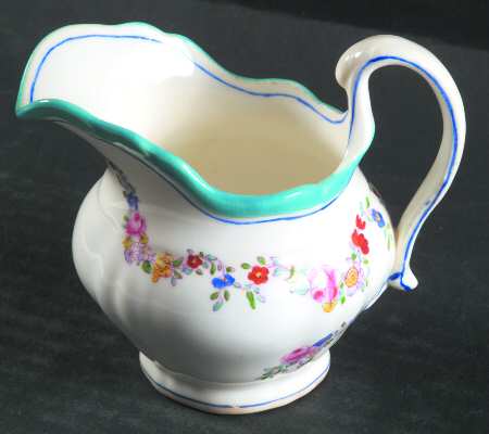 A300 (Scalloped) Mini Creamer