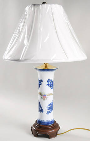 Diplomatic Eagle Service Lamp & Shade