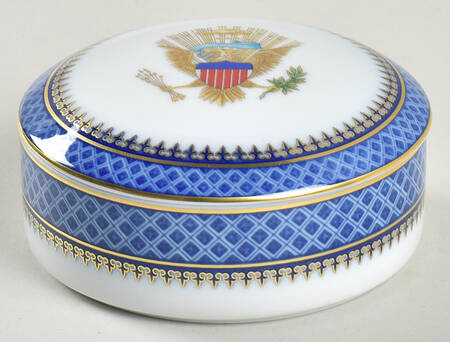 Diplomatic Eagle Service Round Box & Lid