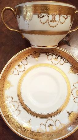 G9430 (Smooth) Footed Cream Soup Bowl & Saucer Set