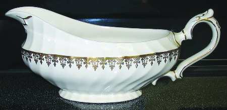 Elaine Gravy Boat