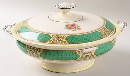 3740 Round Covered Vegetable