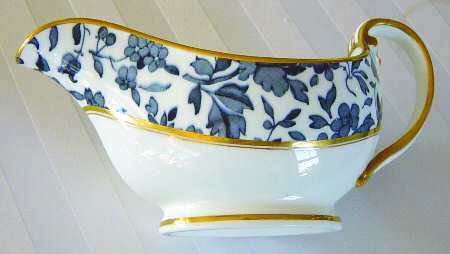 G4247 Gravy Boat