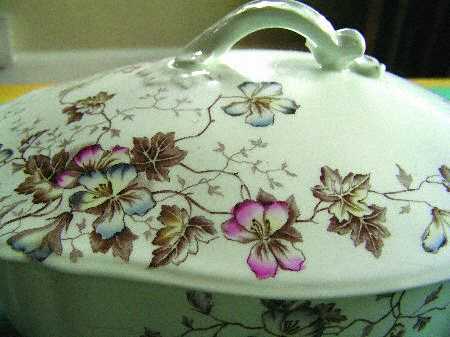 Azalea Oval Covered Vegetable