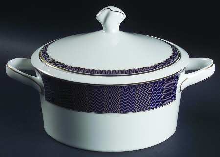 Regal Gala 2 Qt Round Covered Casserole