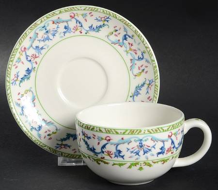 Carillon Flat Cup & Saucer Set