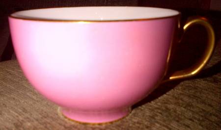 M136 Footed Cup