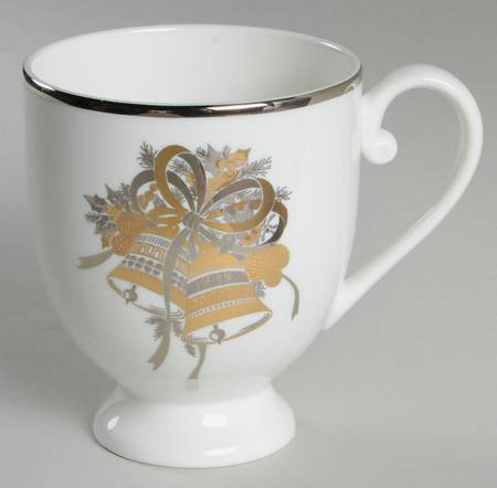 Cameo Holly Bell Mug
