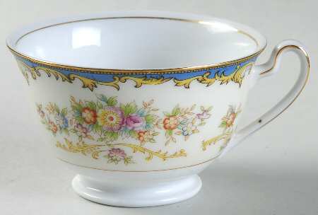 MOY5 Footed Cup