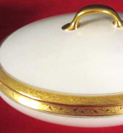 Ivy Round Covered Vegetable by Macy's (China)