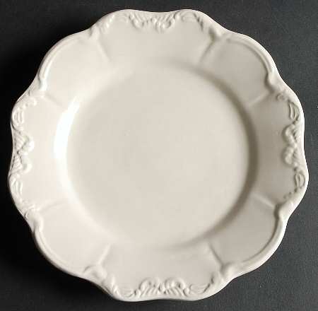 Scallop (Embossed) Salad Plate