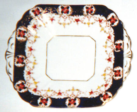 2836 Square Handled Cake Plate