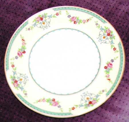 Sylvia Dinner Plate