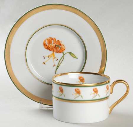 Mamie's Garden Flat Cup & Saucer Set
