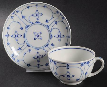 MOS13 Footed Cup & Saucer Set