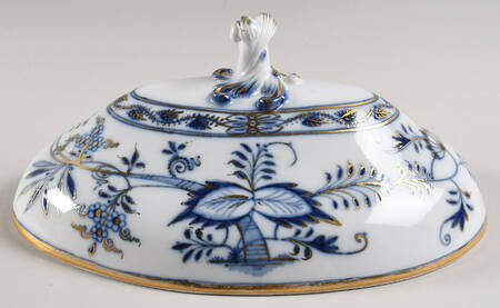 Blue Onion (Gold Trim Accent) Lid for Oval Vegetable