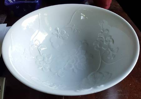 MIK26 8" Round Vegetable Bowl