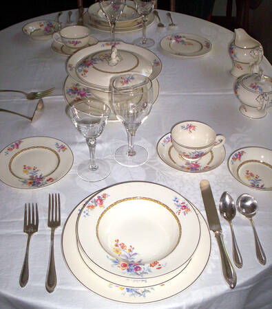 4826 Footed Cup & Saucer Set