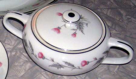 MTK23 Sugar Bowl & Lid