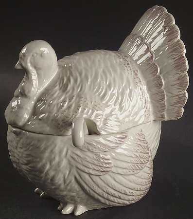 Countryside Harvest Figural Gravy Boat & Lid with Ladle