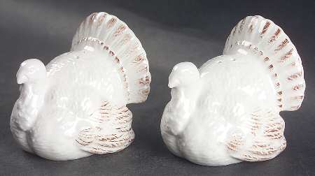 Countryside Harvest Figural Salt & Pepper Set