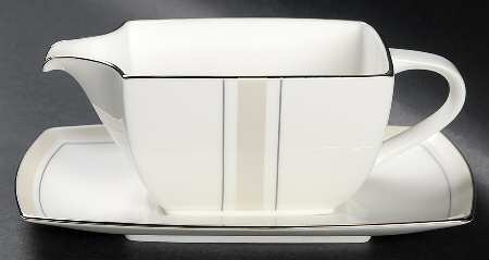 Platinum Matrix Gravy Boat & Underplate