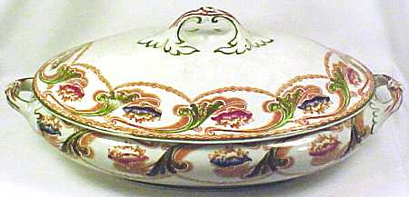 Angelica Oval Covered Vegetable