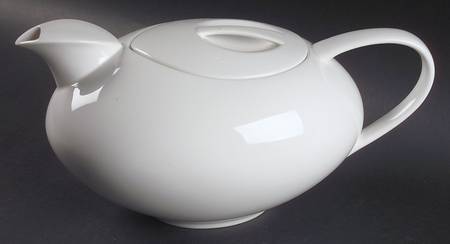 Global Cuisine White Teapot & Lid