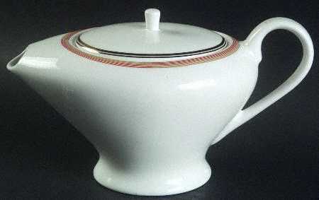 Connections Peach and Gold Creamer & Lid