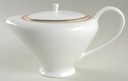 Connections Peach and Gold Teapot & Lid