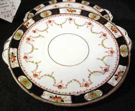 1242 Handled Cake Plate