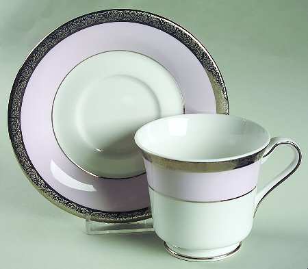 MAK4 Footed Cup & Saucer Set